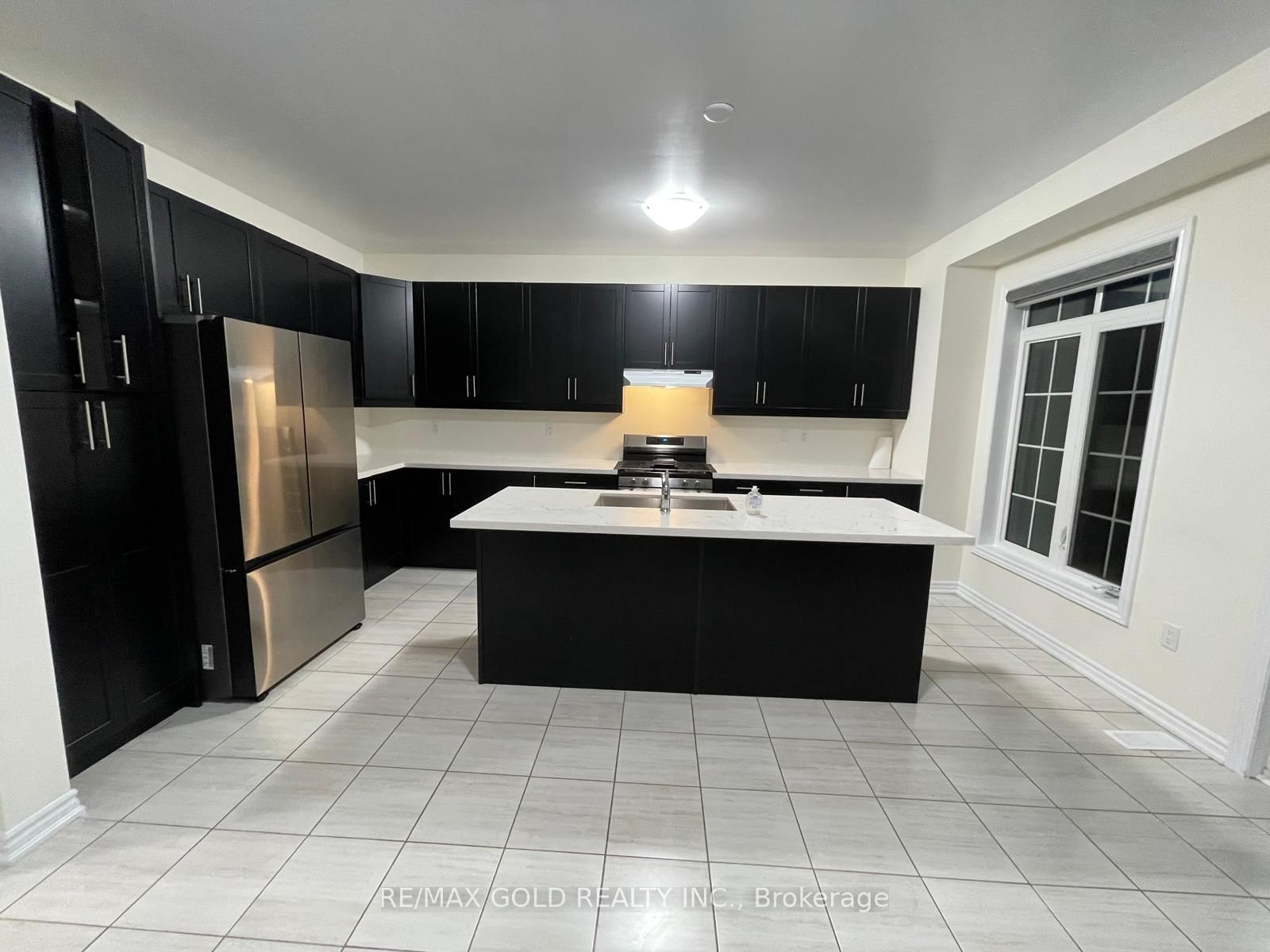 537 Veterans Drive - Photo 17