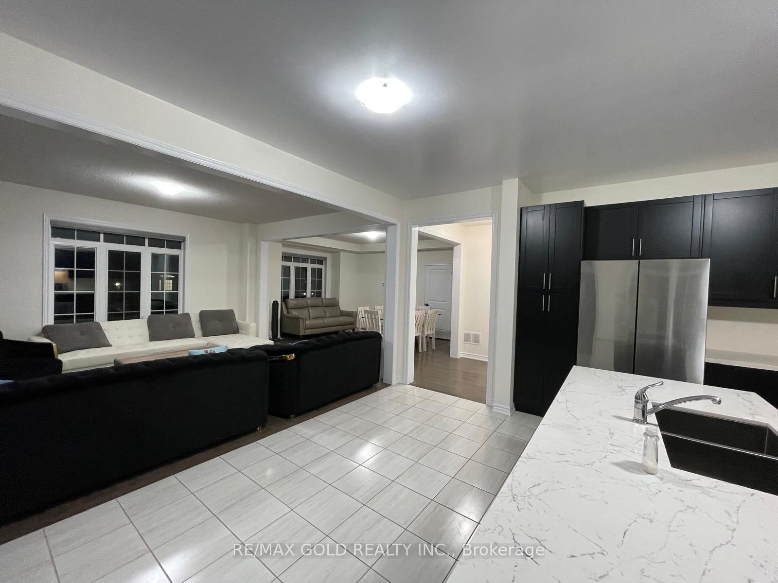 537 Veterans Drive - Photo 22