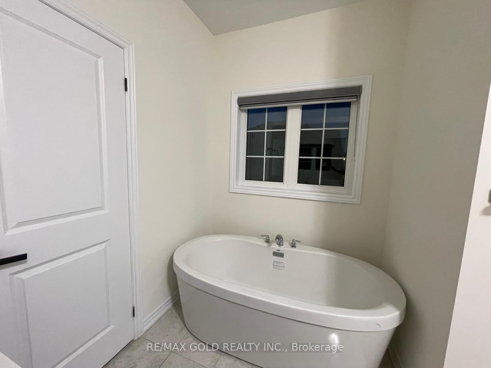 537 Veterans Drive - Photo 32