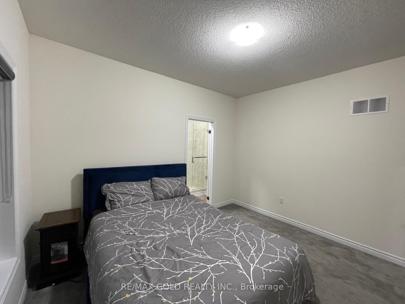 537 Veterans Drive - Photo 36