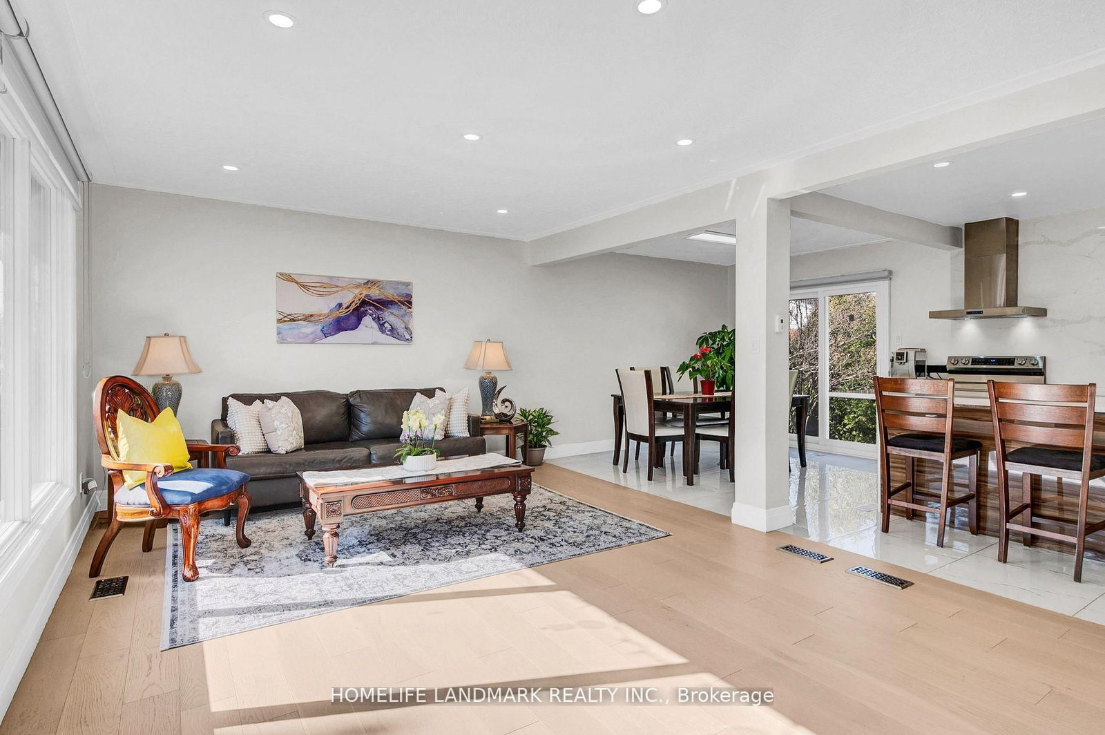 Detached House for sale at 431 Walker's Line, Burlington, Ontario, L7N 2C9 - Shoreacres - MLS: W12859110