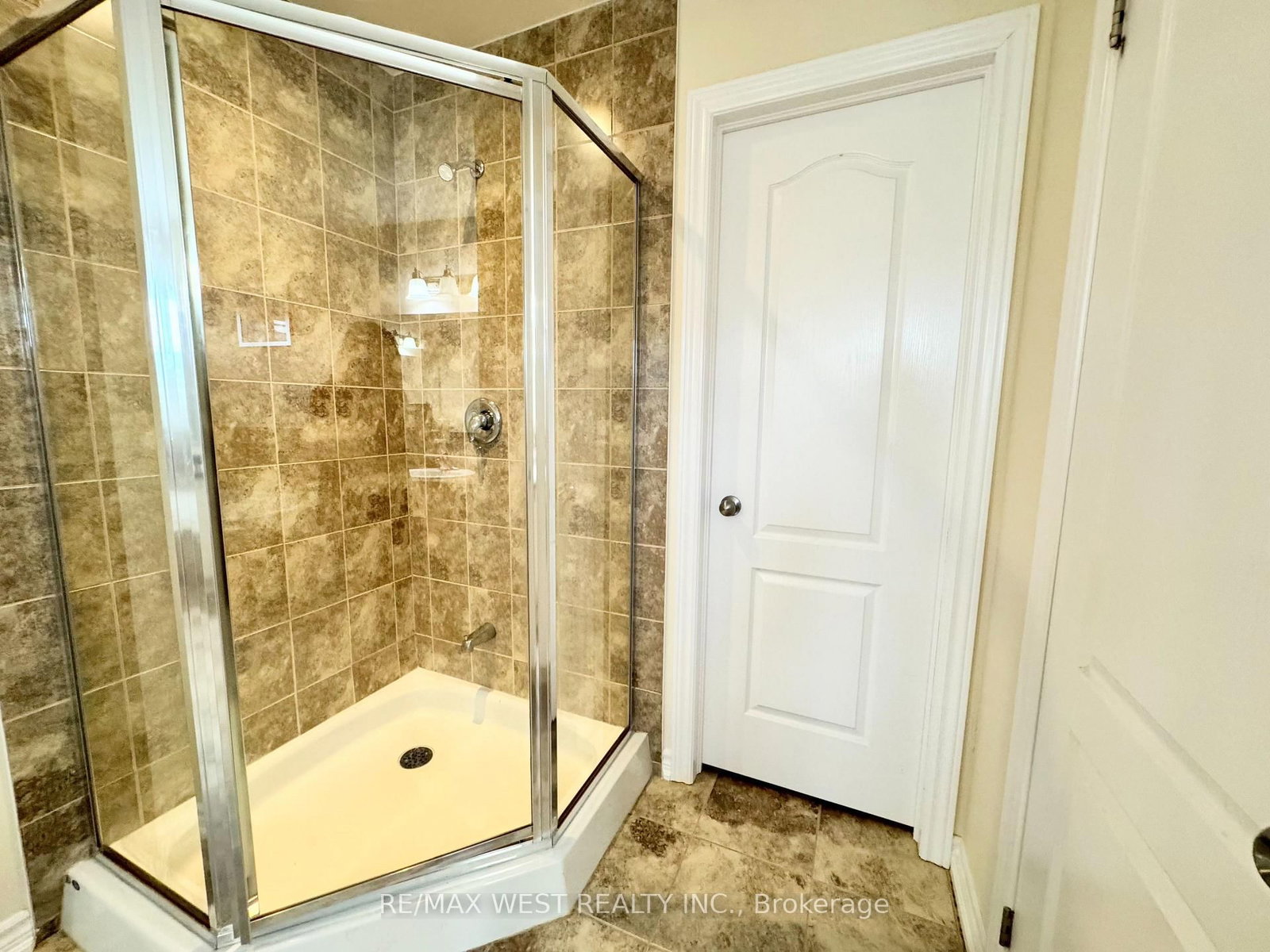 Detached House for sale at 24 Maple Cider Street, Caledon, Ontario, L7C 4B8 - Rural Caledon - MLS: W12859210