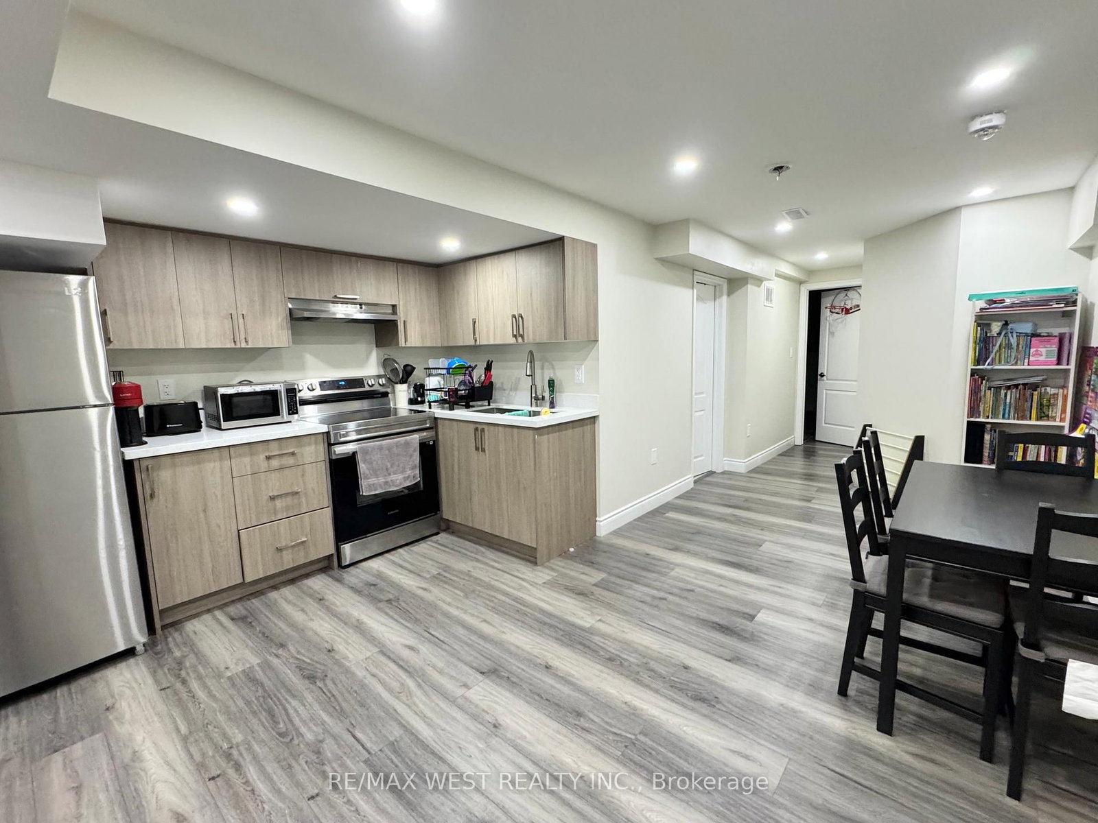 Detached House for sale at 24 Maple Cider Street, Caledon, Ontario, L7C 4B8 - Rural Caledon - MLS: W12859210