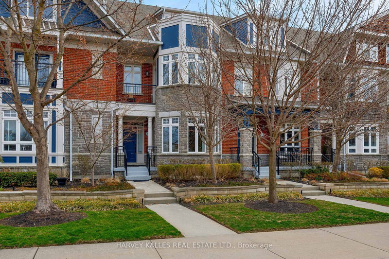 157 St Lawrence Dr, Mississauga, L5G 4V2 | Image 2