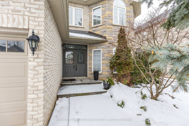 2204 Snead Rd, Burlington, L7M 4X1 | Image 3