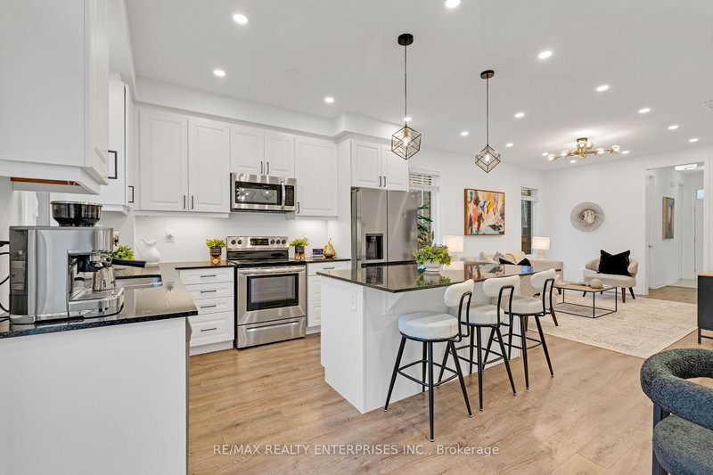 1536 Moira Cres, Milton, L9E 1Y1 | Image 2