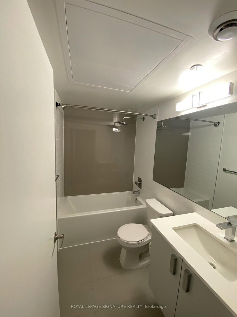 104 - 30 Gibbs Rd, Toronto, M9B 0E4 | Image 3