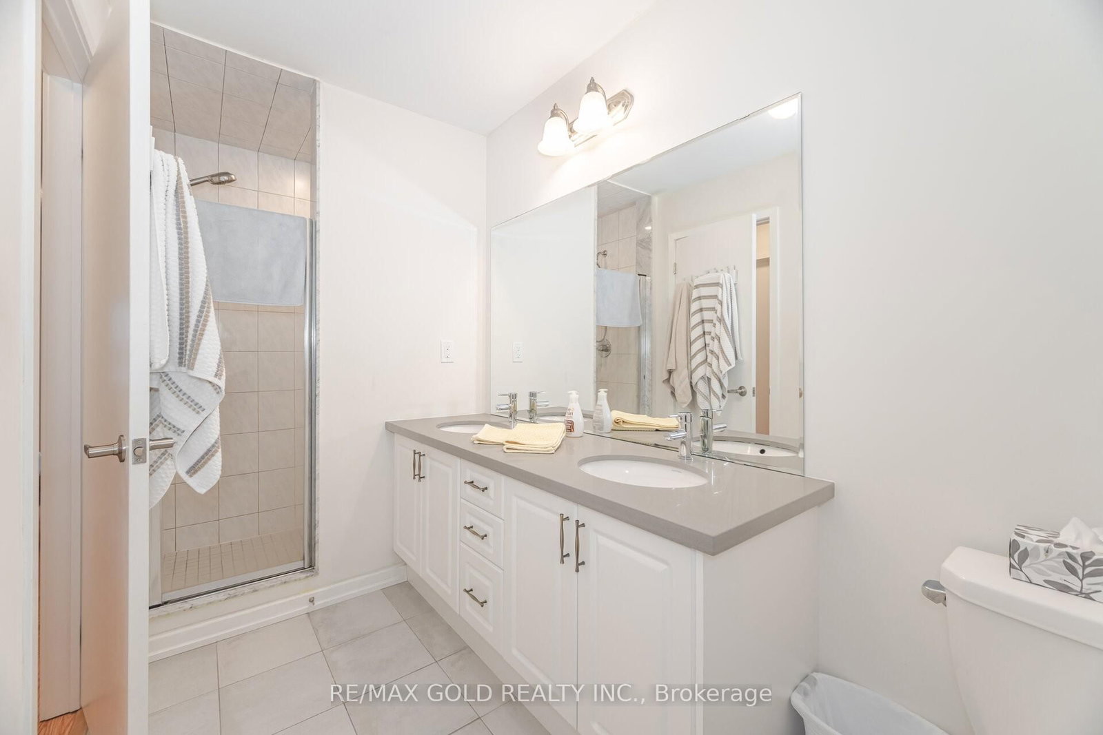 Townhouse for sale at 56 Lambert Lane, Caledon, Ontario, L7E 4M5 - Bolton East - MLS: W12861158