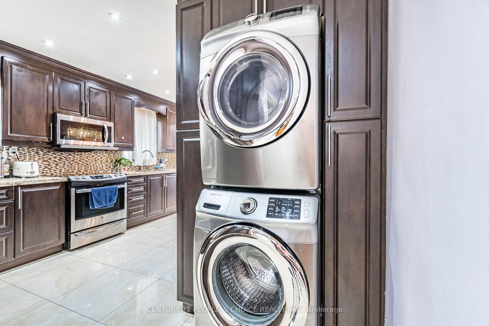 Semi-Detached House for sale at 46 Abell Drive, Brampton, Ontario, L6V 2V8 - Madoc - MLS: W12861464