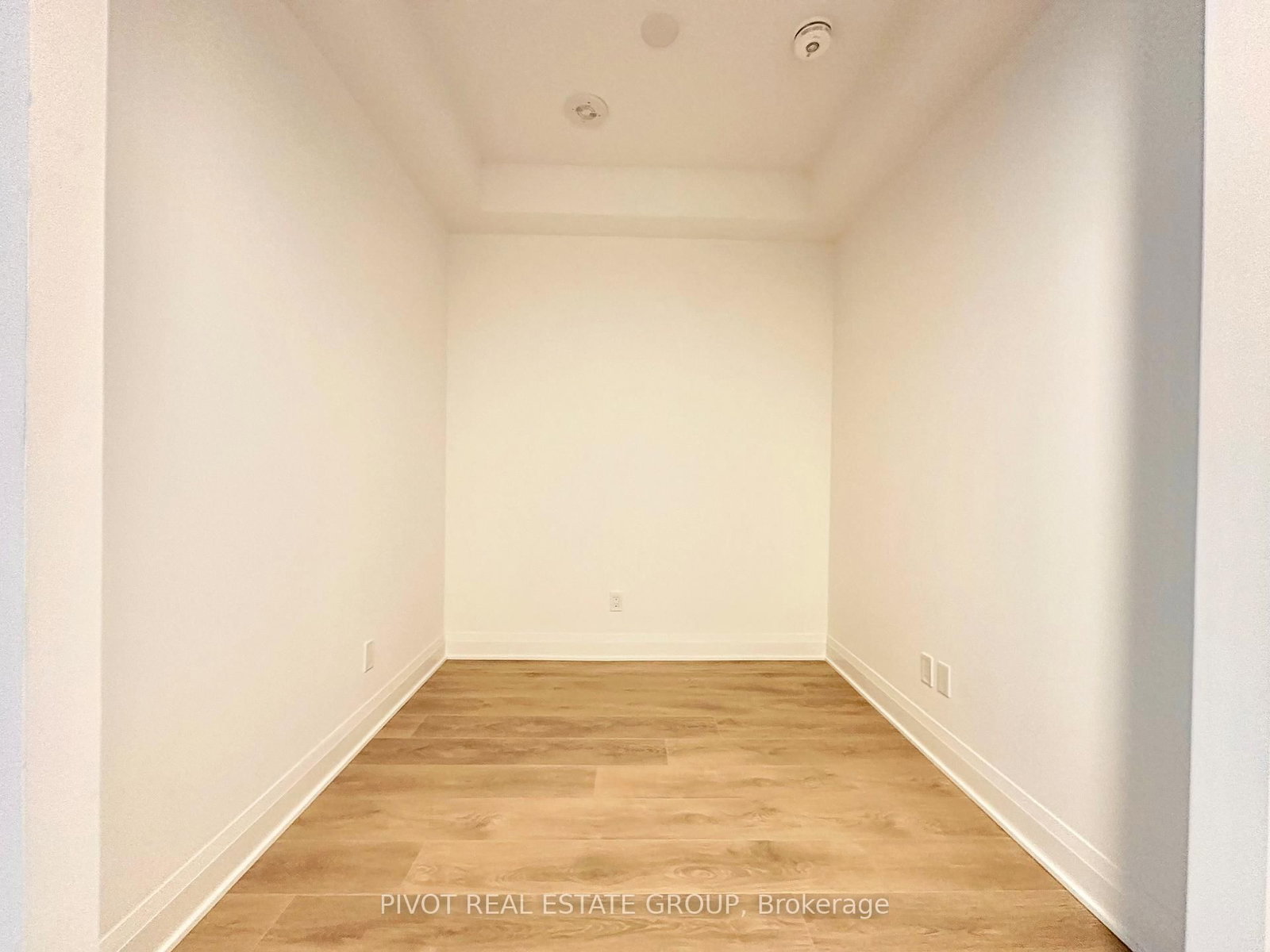 2 Erskine Road, Unit 608 - Photo 2