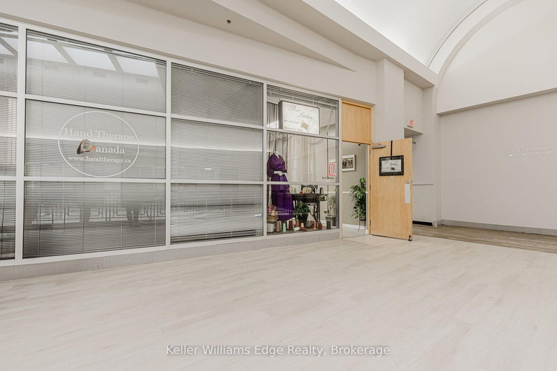 777 Guelph Line, Burlington, L7R 3N2 | Image 2