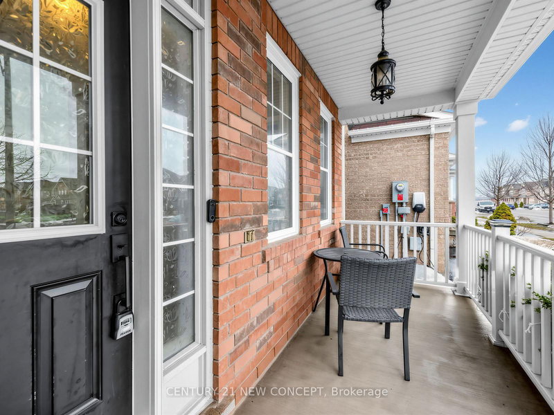 464 Dymott Ave, Milton, L9T 7V1 | Image 3