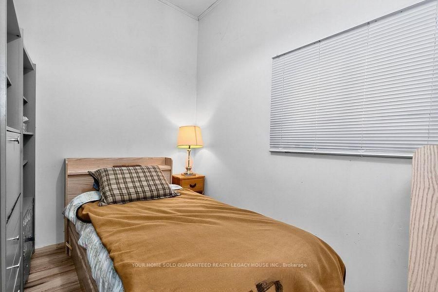 Detached House for sale at 44 Brawton Drive, Caledon, Ontario, L7E 0E1 - Palgrave - MLS: W12863120