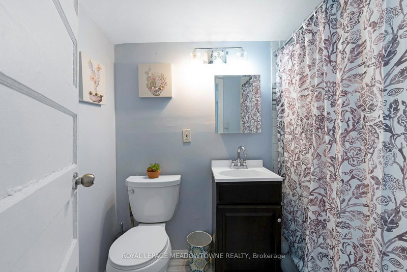 1259 Davenport Rd, Toronto, M6H 2H2 | Image 2