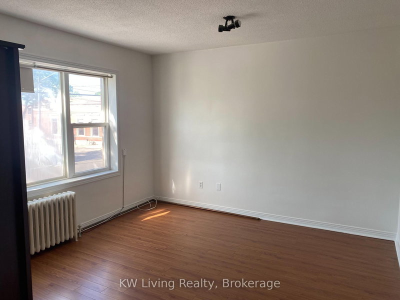 Apt. 3 - 2890 Lake Shore Blvd W, Toronto, M8V 1J2 | Image 2