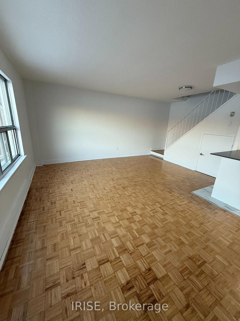 home for lease on 165-7555 Goreway Drive