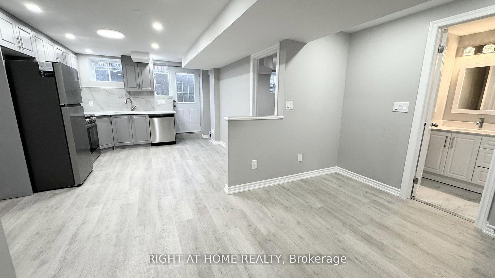 Detached House for lease at Basement-455 Clarkson Gate, Milton, Ontario, L9E 0B7 - Ford - MLS: W12864544