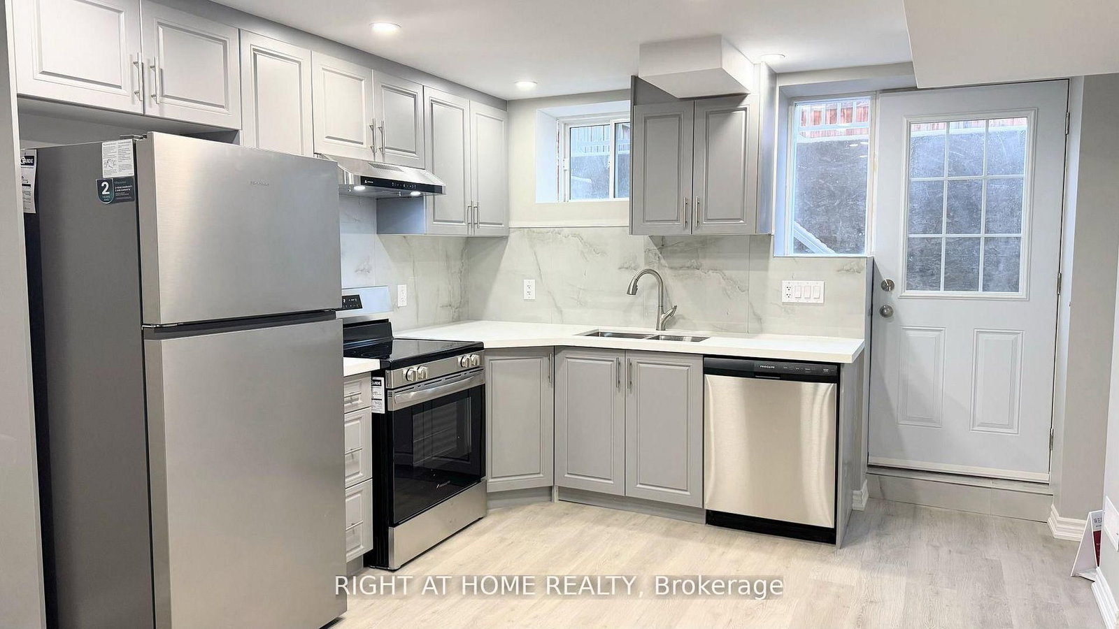 Detached House for lease at Basement-455 Clarkson Gate, Milton, Ontario, L9E 0B7 - Ford - MLS: W12864544