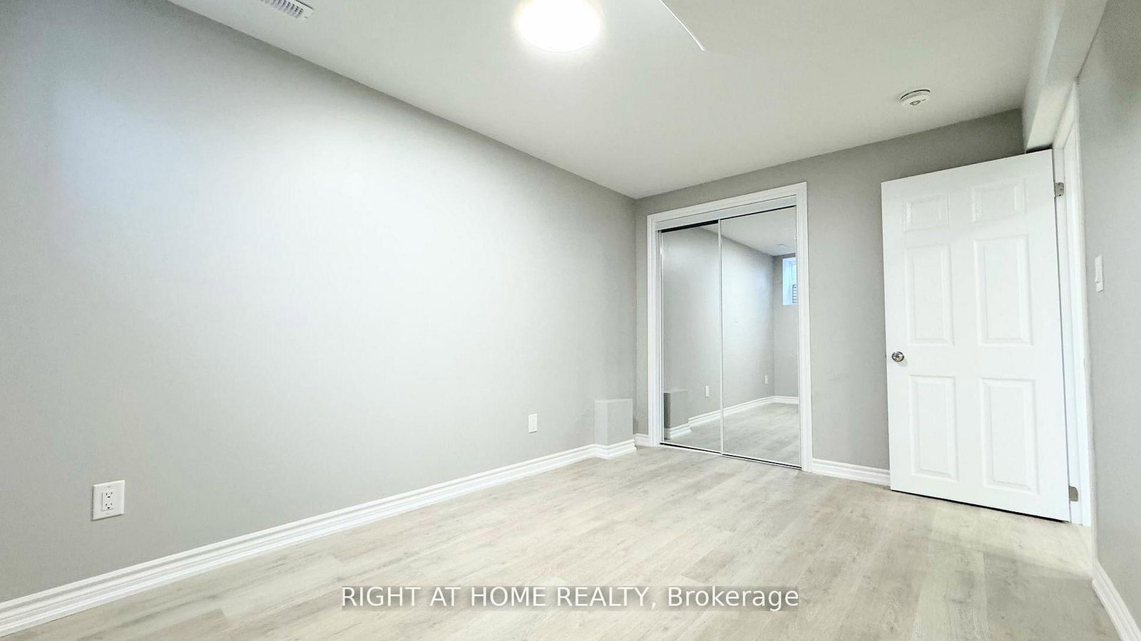 Detached House for lease at Basement-455 Clarkson Gate, Milton, Ontario, L9E 0B7 - Ford - MLS: W12864544