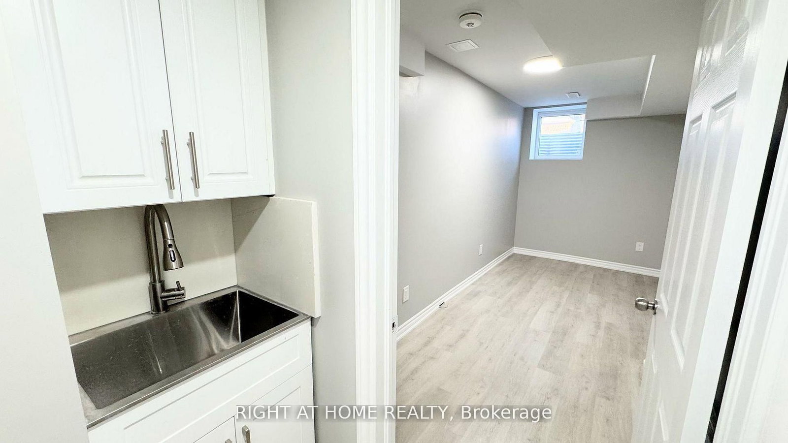 Detached House for lease at Basement-455 Clarkson Gate, Milton, Ontario, L9E 0B7 - Ford - MLS: W12864544