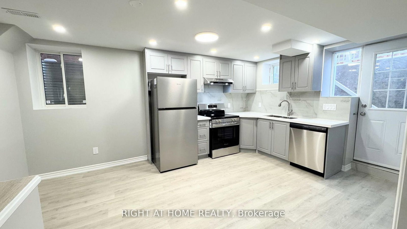 Detached House for lease at Basement-455 Clarkson Gate, Milton, Ontario, L9E 0B7 - Ford - MLS: W12864544