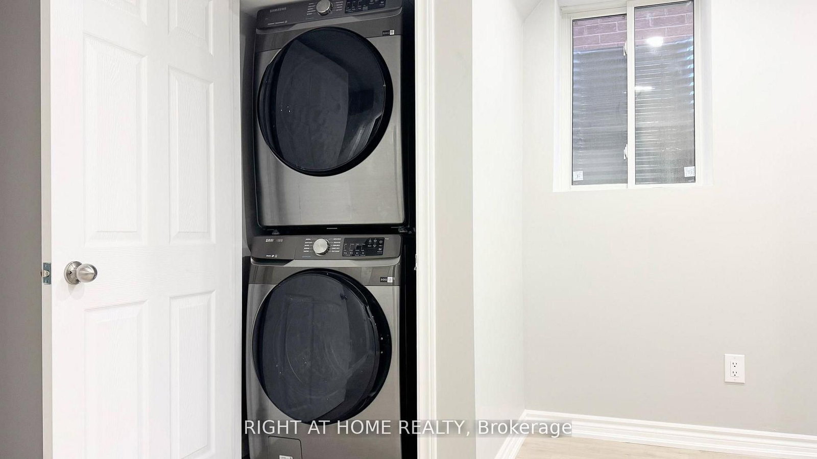 Detached House for lease at Basement-455 Clarkson Gate, Milton, Ontario, L9E 0B7 - Ford - MLS: W12864544