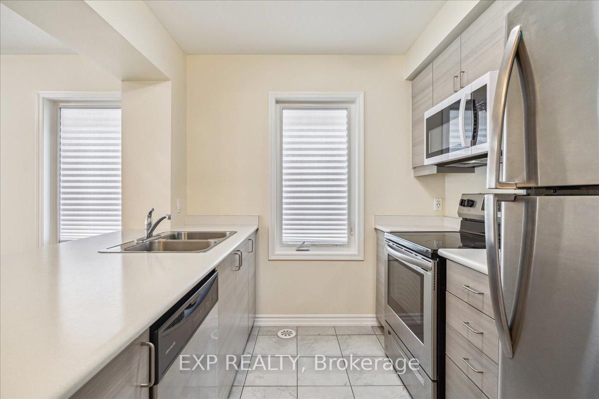 Townhouse for sale at 107 Lemieux Court, Milton, Ontario, L9E 1E9 - Ford - MLS: W12864672