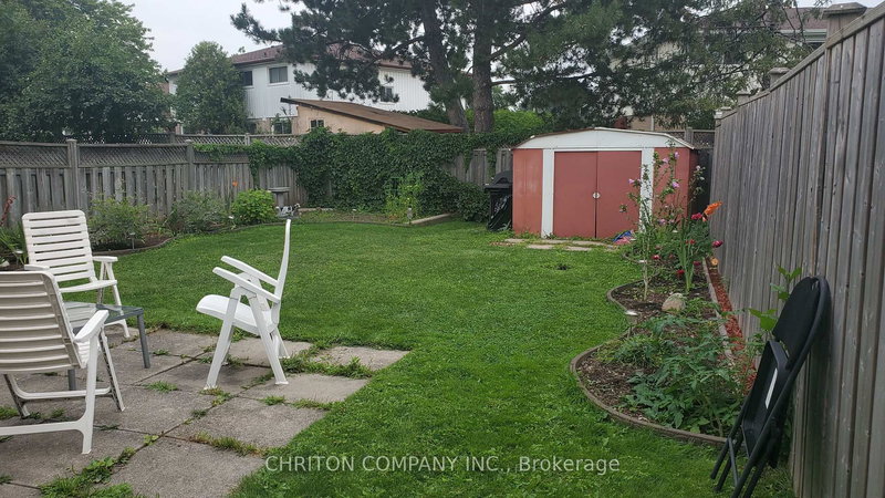 A 2 (Ground Level) - 2713 HOLLINGTON Cres, Mississauga, L5K 1E8 | Image 2