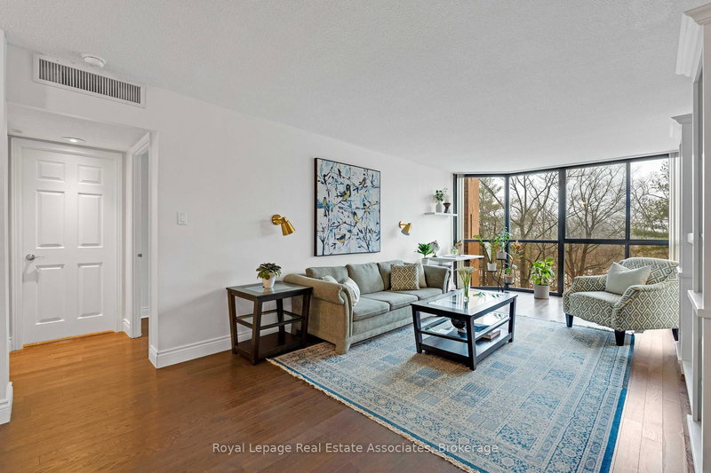 home for sale on 402-1240 Marlborough Court