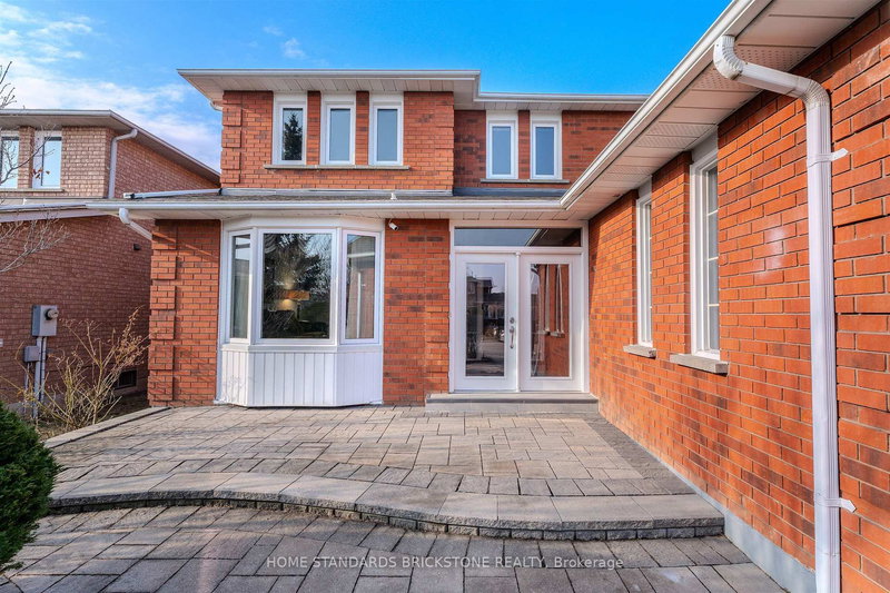 4538 Penhallow Rd, Mississauga, L5V 1E7 | Image 3