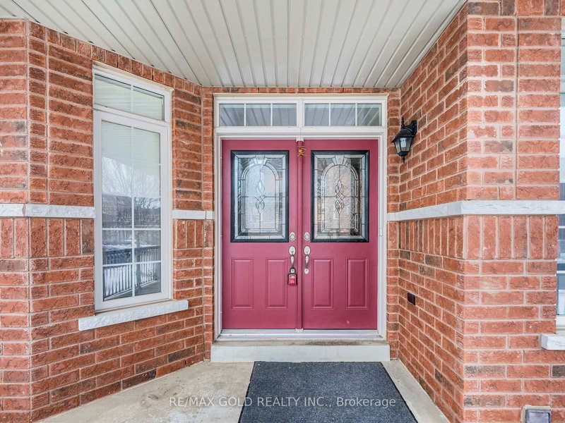 2 Bryony Rd, Brampton, L7A 0W3 | Image 3