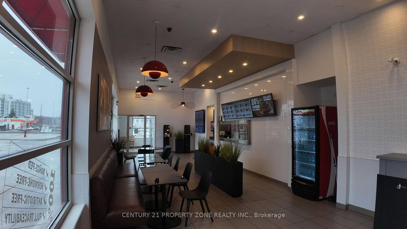 D1 - 380 Dundas St E, Oakville, L6H 6Z9 | Image 2