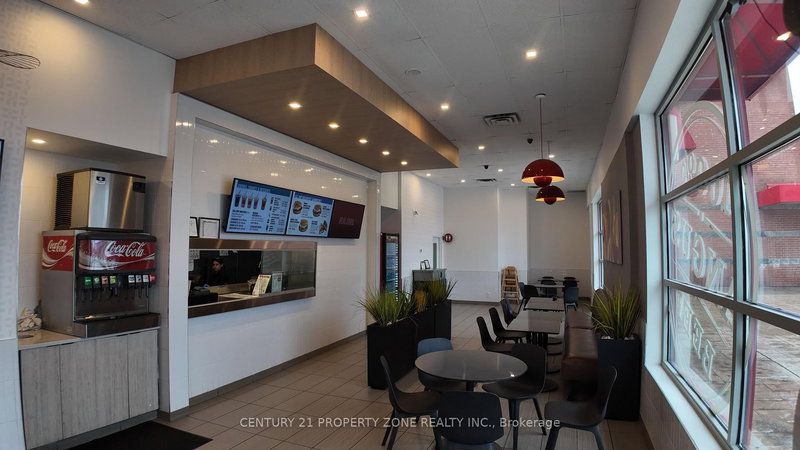 D1 - 380 Dundas St E, Oakville, L6H 6Z9 | Image 3