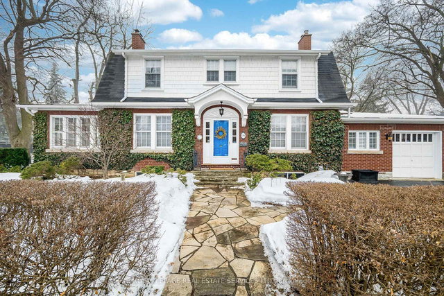 99 Elizabeth Street S