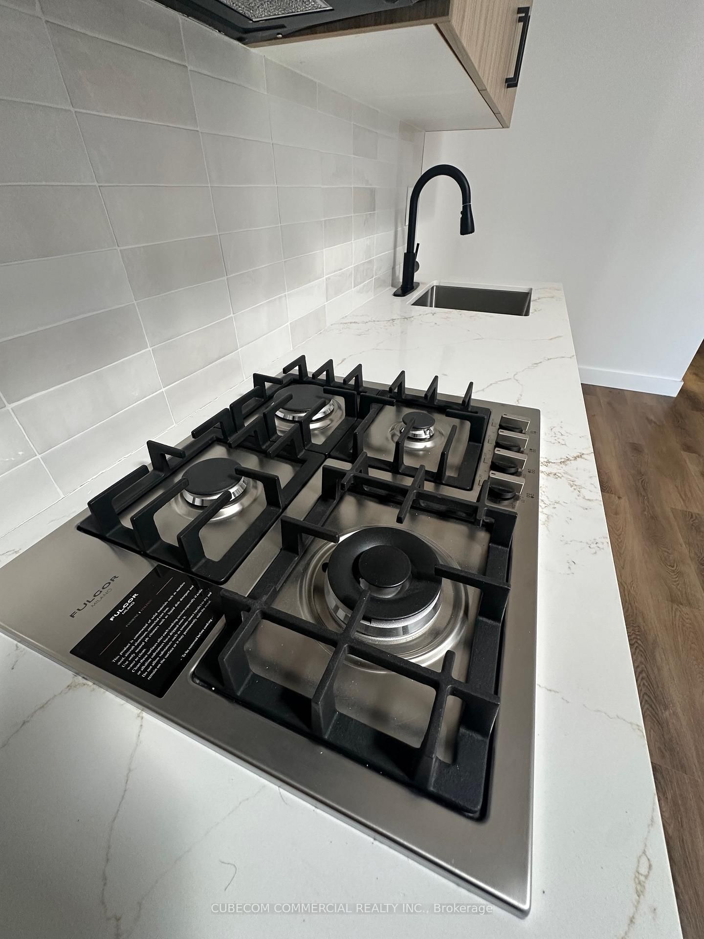 2219 Dundas Street W - Photo 11