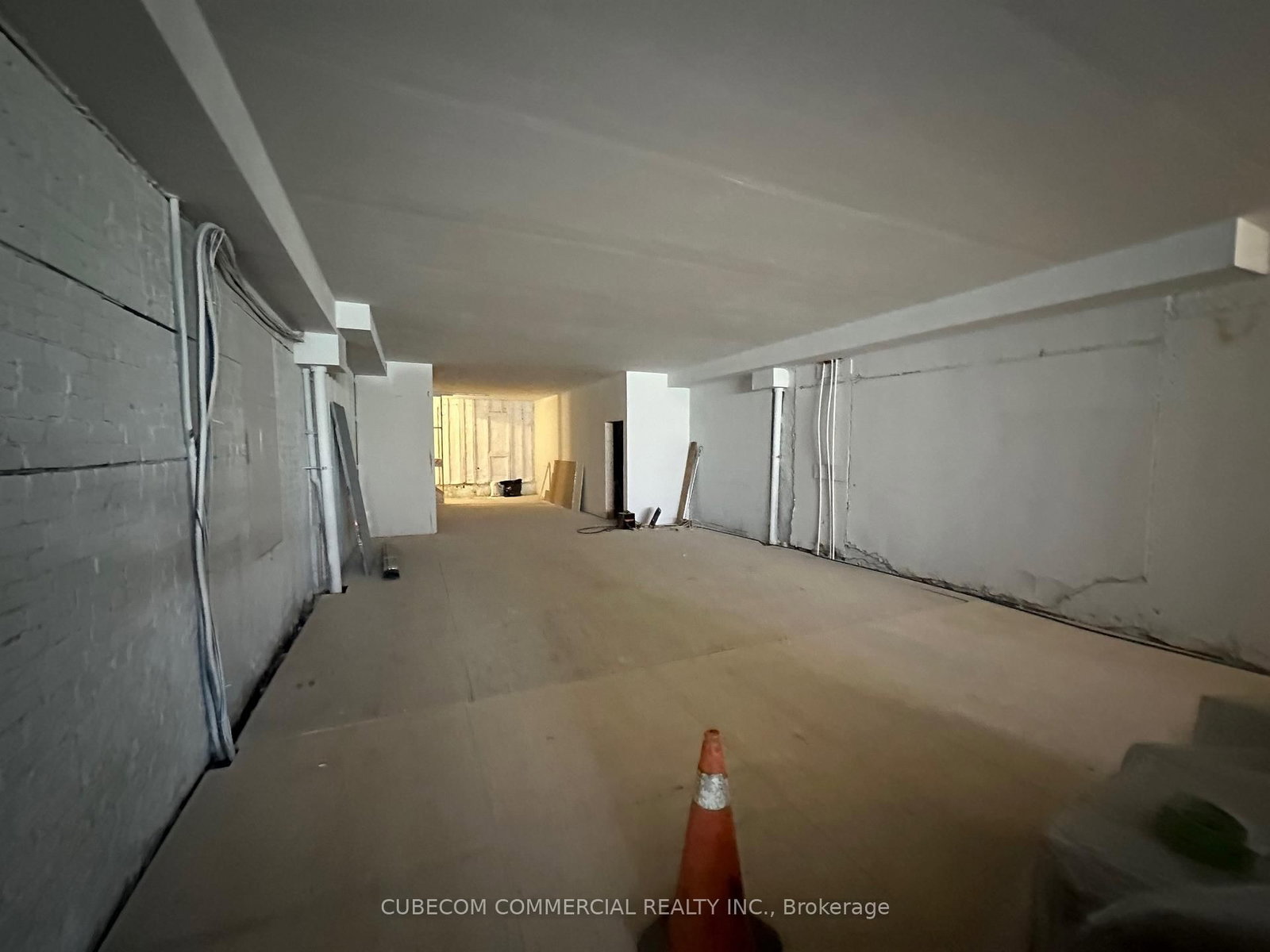 2219 Dundas Street W - Photo 16