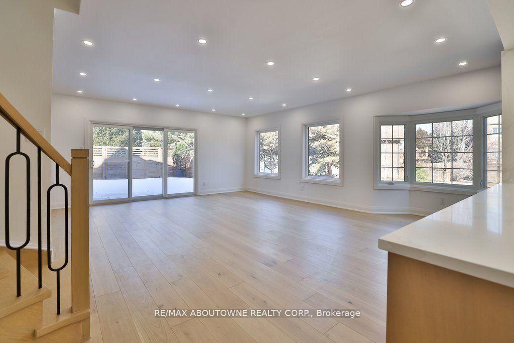 Townhouse for sale at 63 Tradewind Drive, Oakville, Ontario, L6L 6K8 - Bronte - MLS: W12865776