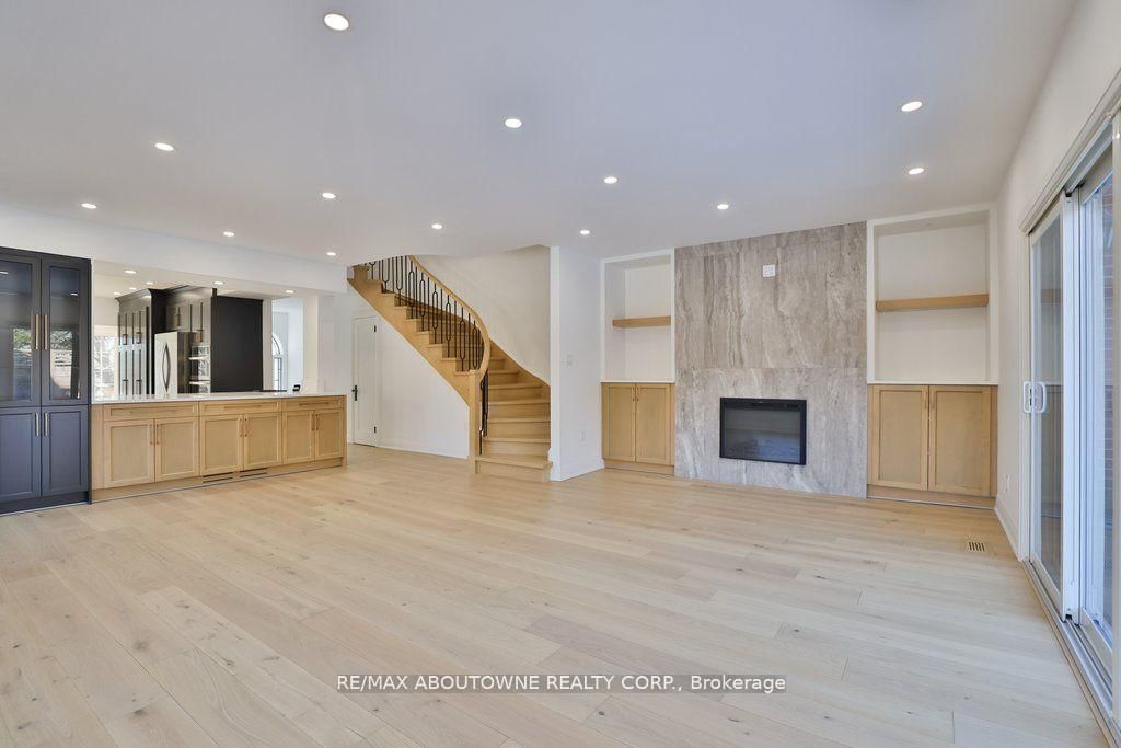 Townhouse for sale at 63 Tradewind Drive, Oakville, Ontario, L6L 6K8 - Bronte - MLS: W12865776