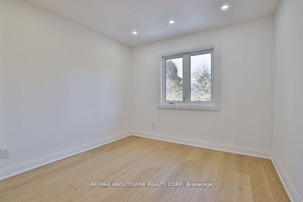 Townhouse for sale at 63 Tradewind Drive, Oakville, Ontario, L6L 6K8 - Bronte - MLS: W12865776