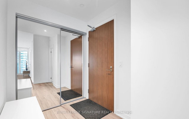 1217 - 1928 Lakeshore Boulevard W