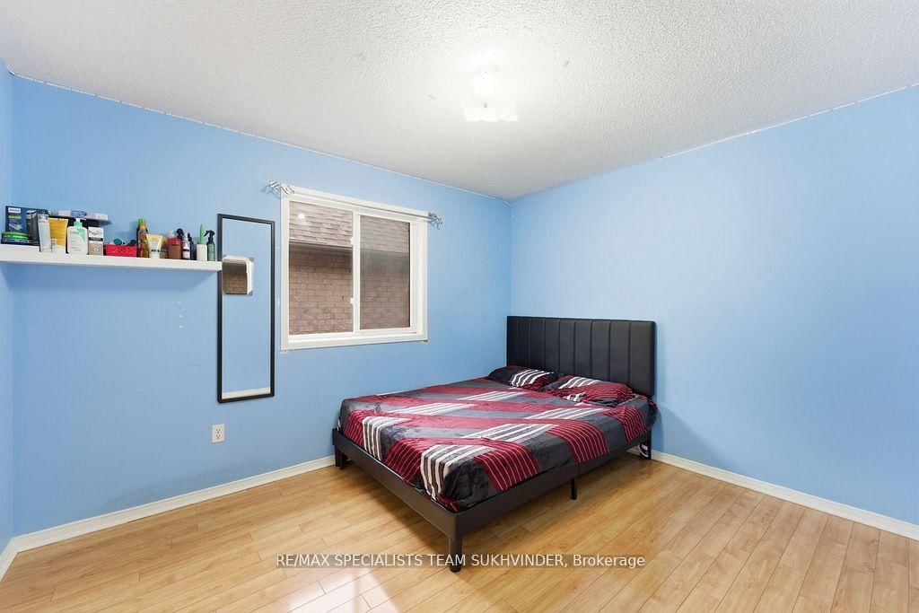 Detached House for sale at 13 El Camino Way, Brampton, Ontario, L7A 3C4 - Fletcher's Meadow - MLS: W12866262