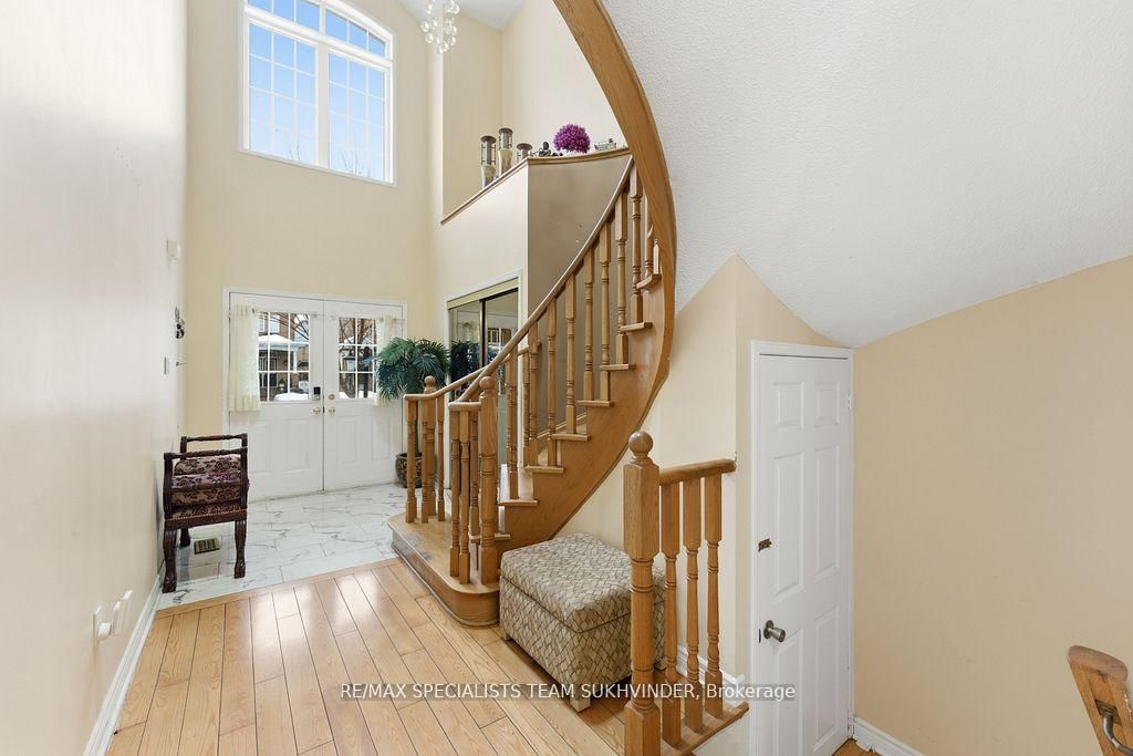 Detached House for sale at 13 El Camino Way, Brampton, Ontario, L7A 3C4 - Fletcher's Meadow - MLS: W12866262