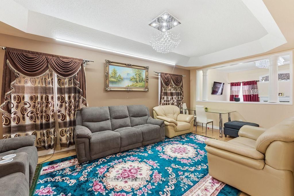 Detached House for sale at 13 El Camino Way, Brampton, Ontario, L7A 3C4 - Fletcher's Meadow - MLS: W12866262