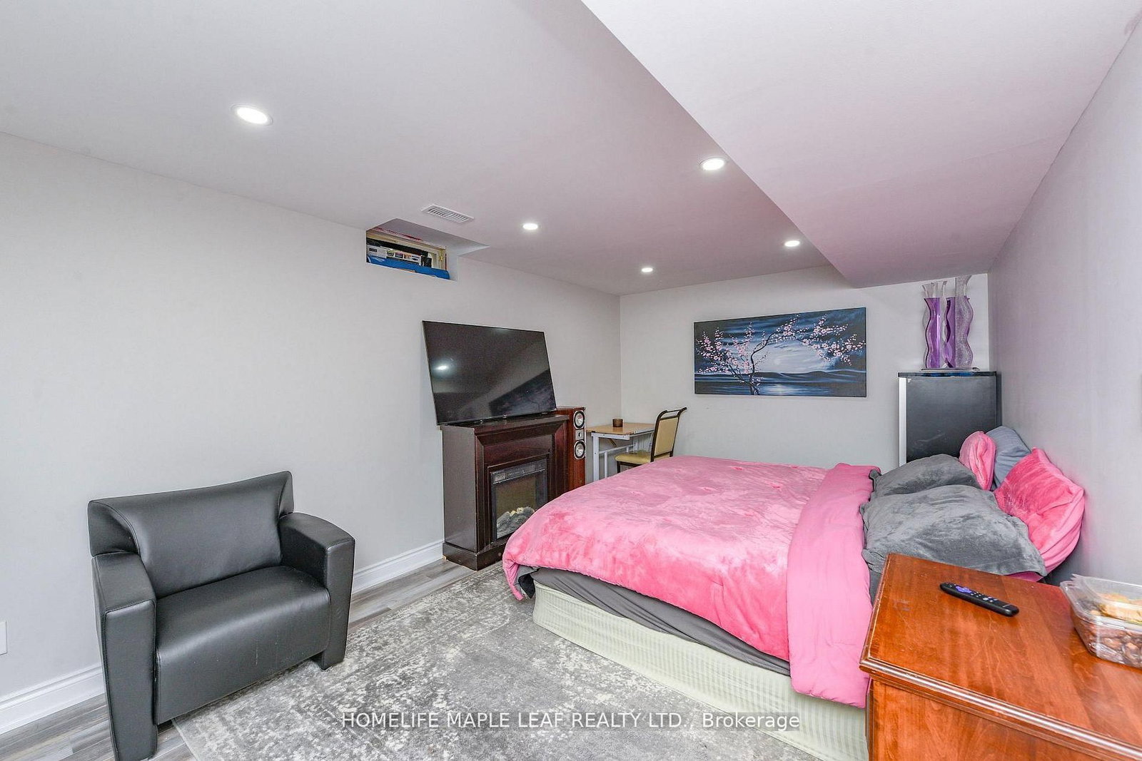 Detached House for sale at 250 Brisdale Drive, Brampton, Ontario, L7A 2T3 - Fletcher's Meadow - MLS: W12866274