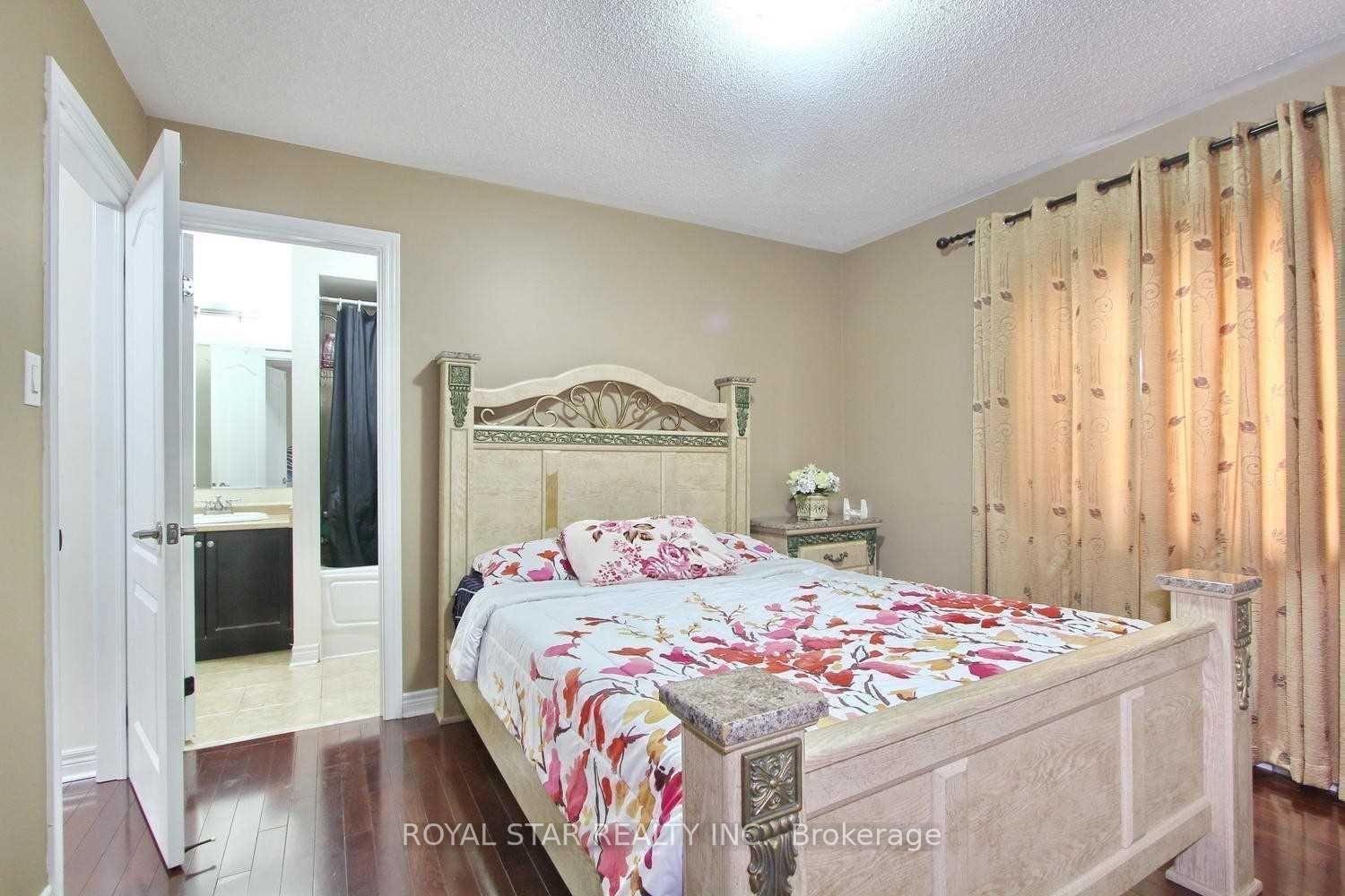 Detached House for sale at 38 Riverglen Street, Brampton, Ontario, L6P 3C1 - Bram East - MLS: W12866340