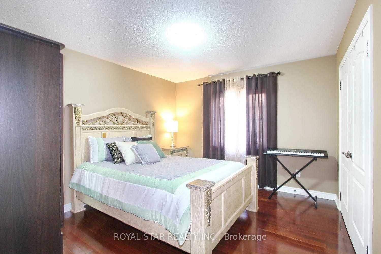 Detached House for sale at 38 Riverglen Street, Brampton, Ontario, L6P 3C1 - Bram East - MLS: W12866340