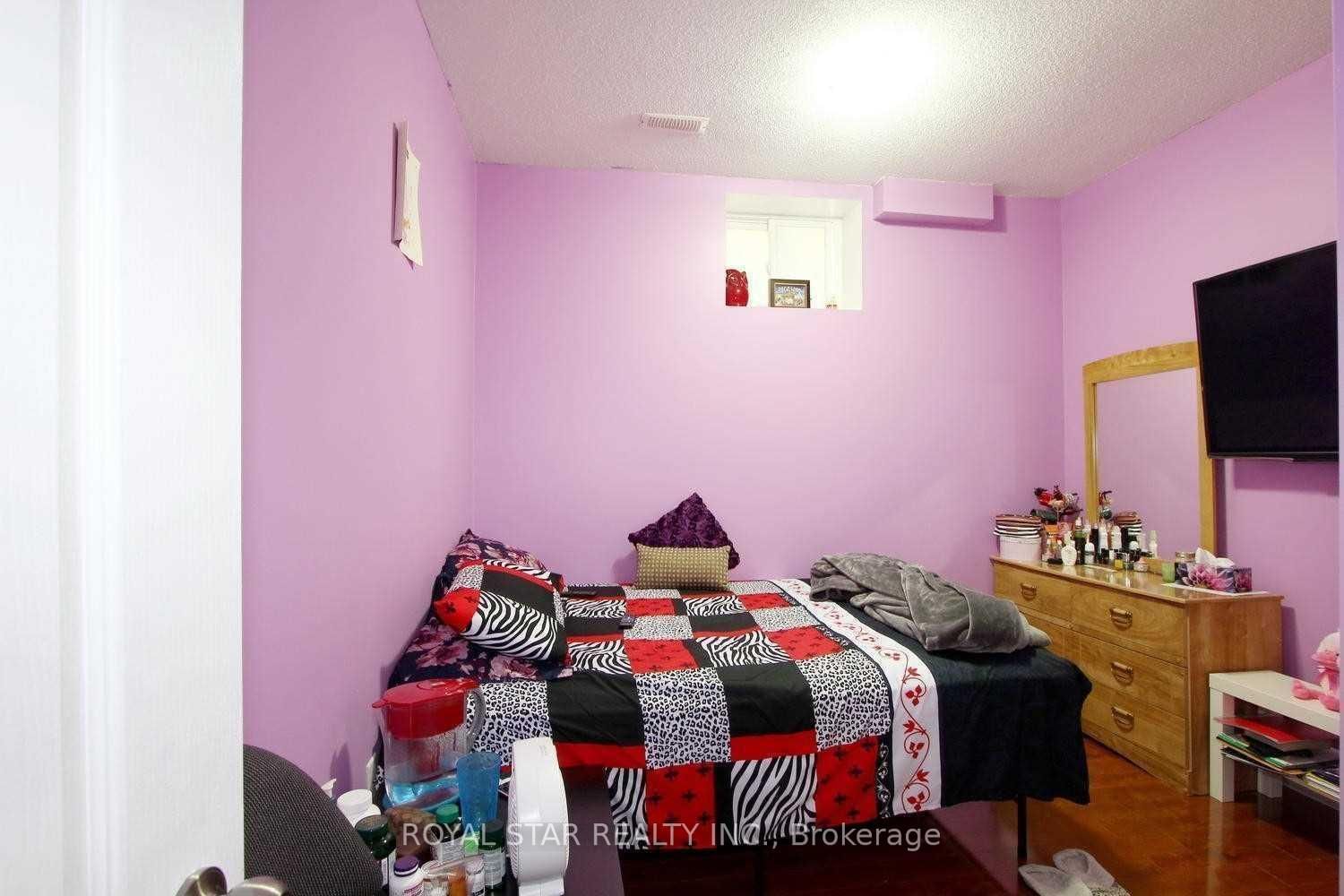 Detached House for sale at 38 Riverglen Street, Brampton, Ontario, L6P 3C1 - Bram East - MLS: W12866340