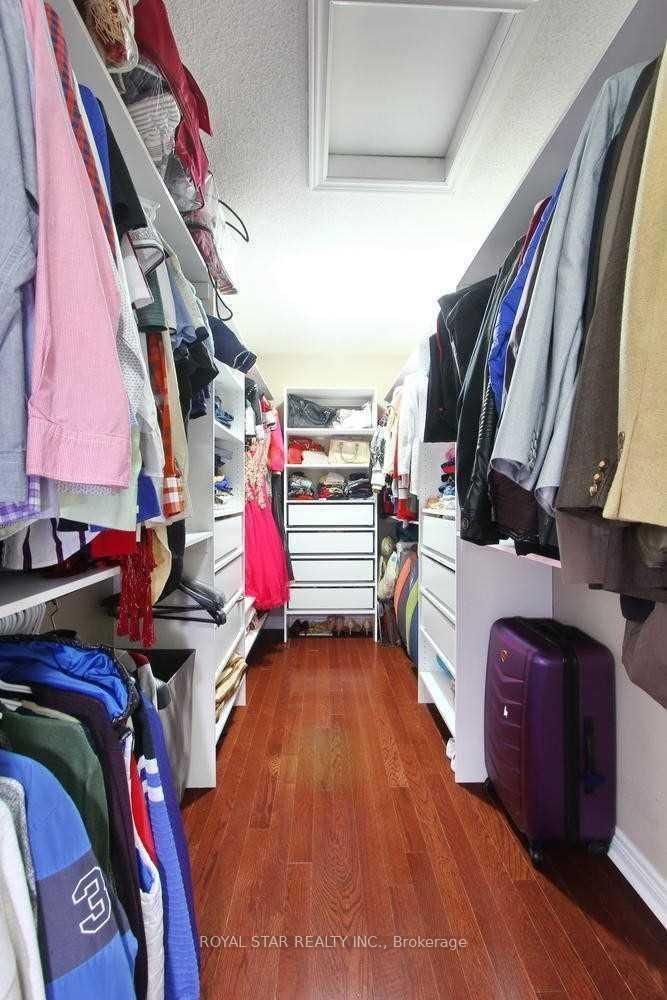 Detached House for sale at 38 Riverglen Street, Brampton, Ontario, L6P 3C1 - Bram East - MLS: W12866340