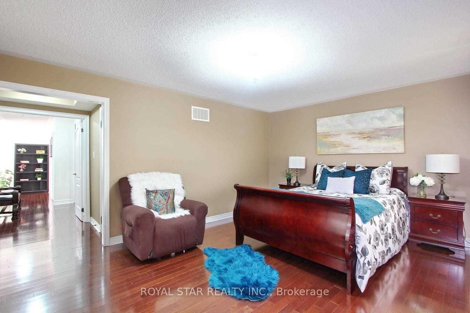 Detached House for sale at 38 Riverglen Street, Brampton, Ontario, L6P 3C1 - Bram East - MLS: W12866340