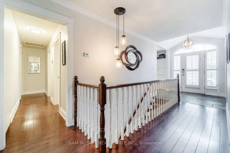 388 Ash Rd, Oakville, L6J 4P7 | Image 3